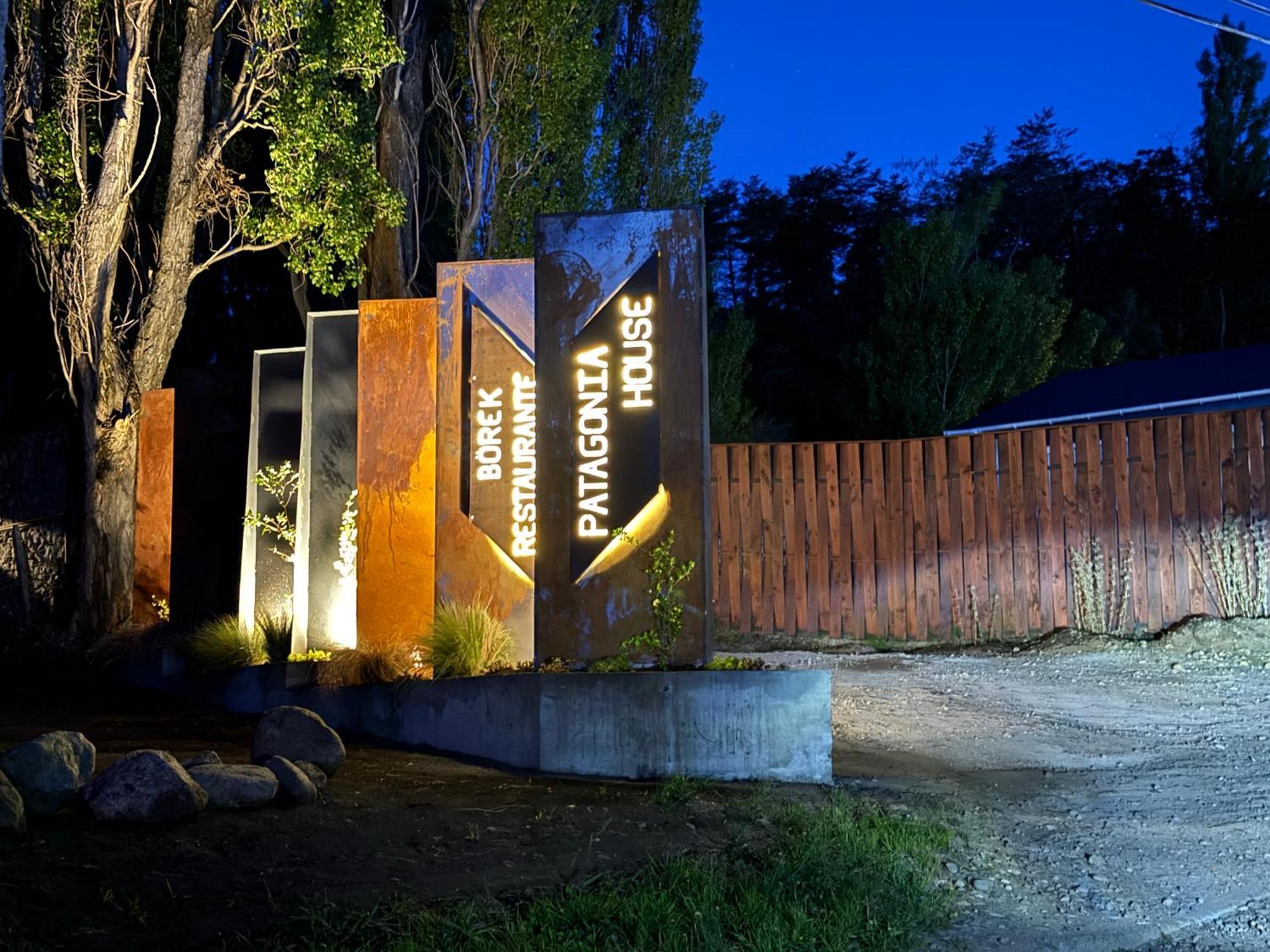 Hotel Patagonia House Койяїке Екстер'єр фото
